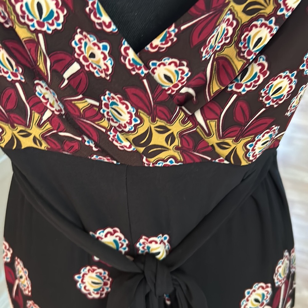 London Times size 12 sundress with “V” front and back and back tie - Picture 9 of 9